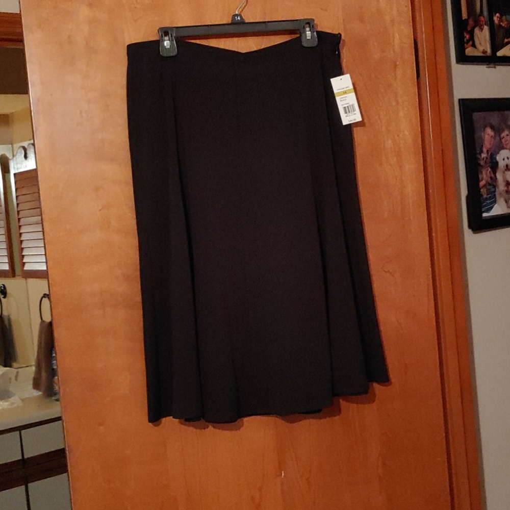 Black skirt